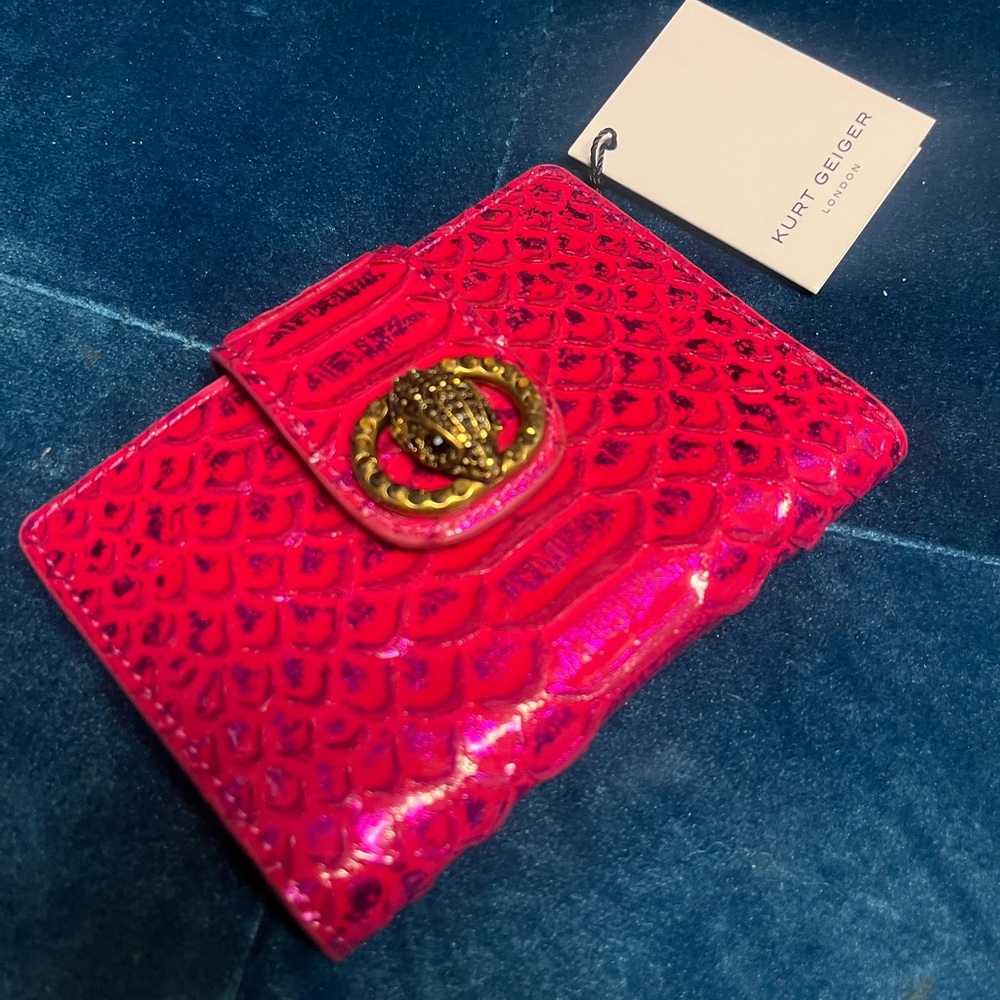 Kurt Geiger Fuchsia Snake-Embossed Wallet and Belt with Antique Gold Hardware - Picture 4 of 9